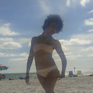 Meet your Posher, Loreal